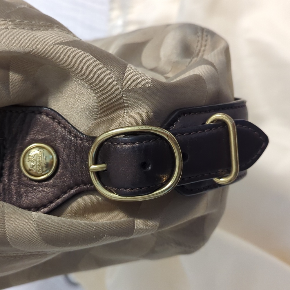 Coach Khaki Purse, Dark Brown Leather and Gold Accents - Picture 11 of 12